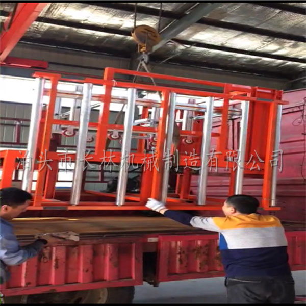 數控泡沫切割機裝車發貨 數控泡沫切割機裝車發貨